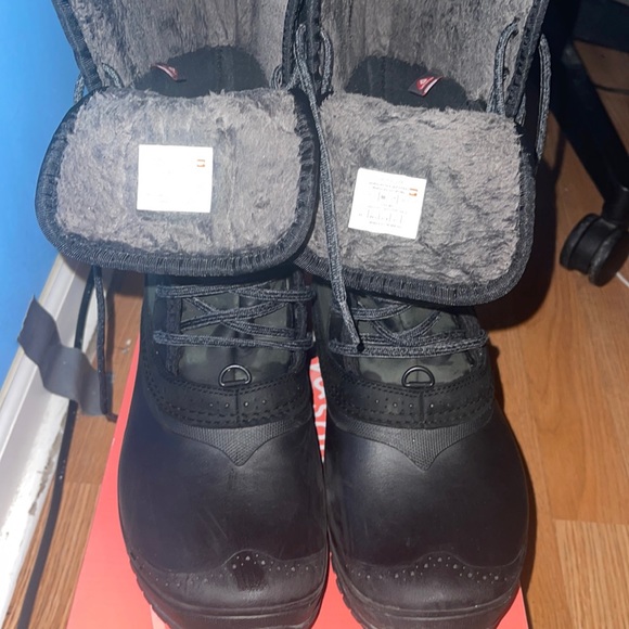 The North Face Shoes - 💧Price Drop💧❌Black Friday Sale❌North Face Boots